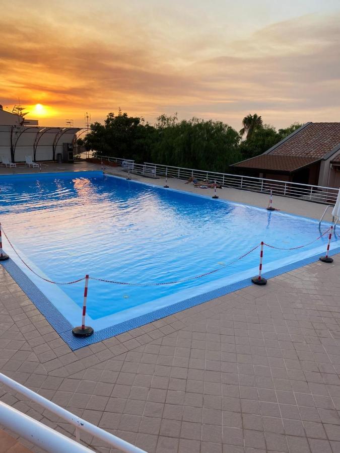 La Dimora Delle Begonie Apartment Cefalu Luaran gambar