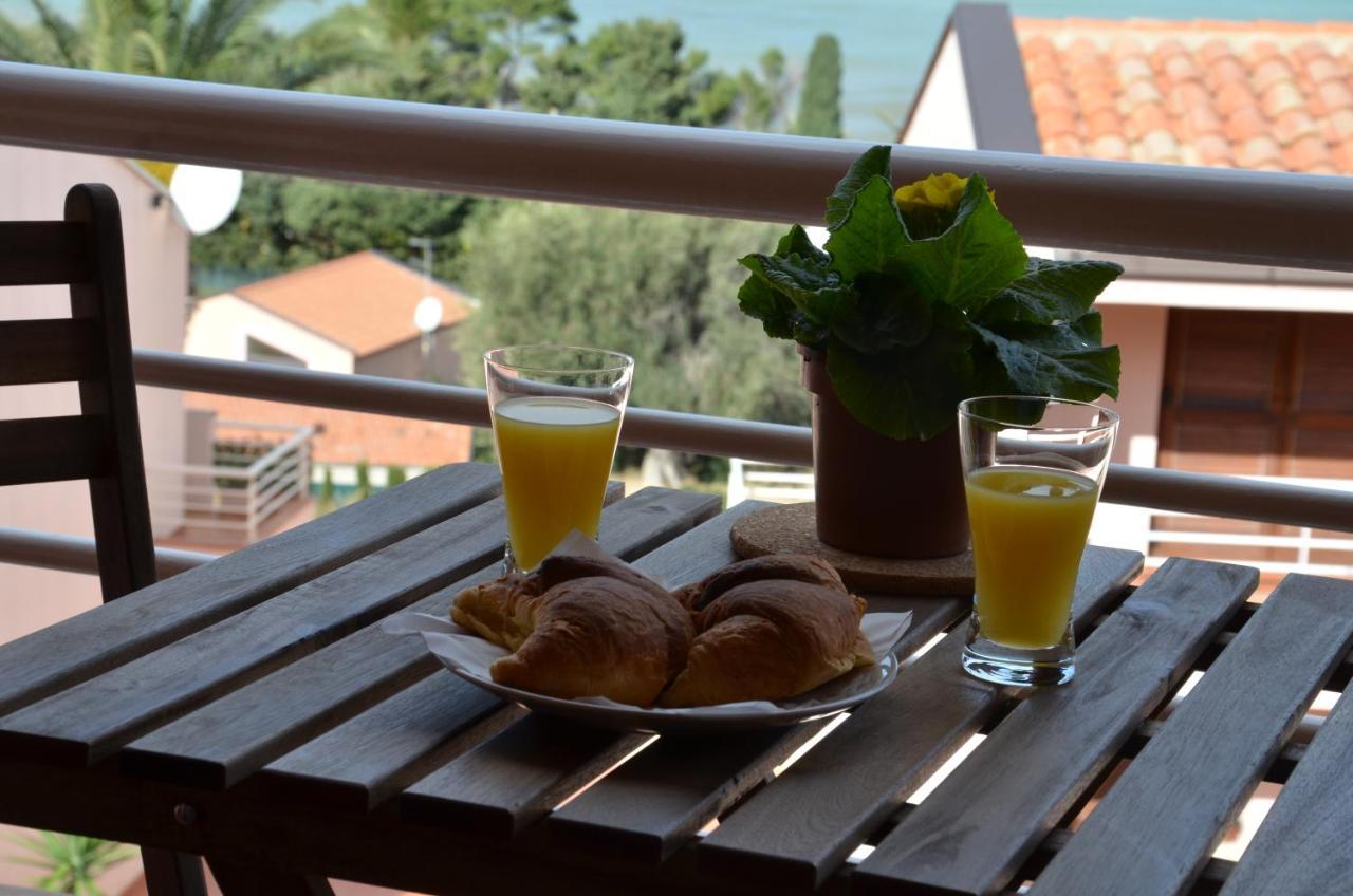 La Dimora Delle Begonie Apartment Cefalu Luaran gambar