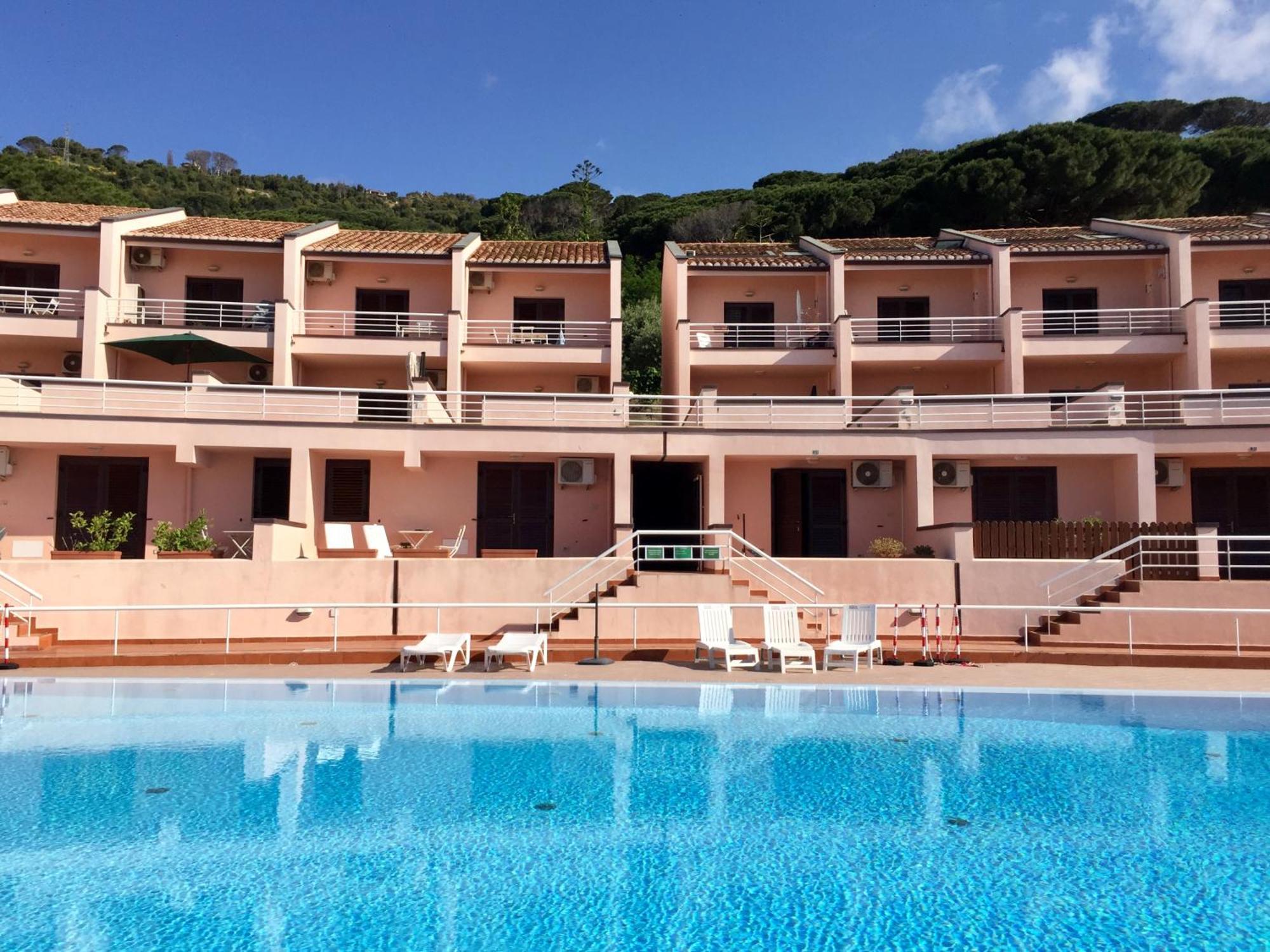 La Dimora Delle Begonie Apartment Cefalu Luaran gambar